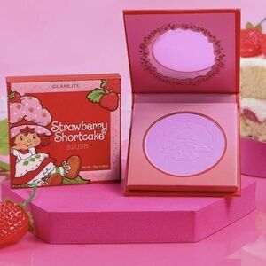 STRAWBERRY SHORTCAKE X GLAMLITE BLUSH